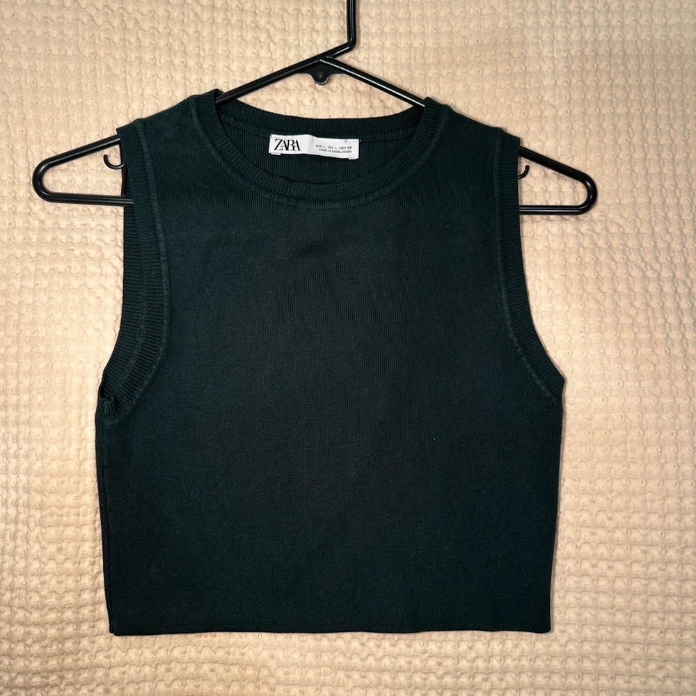 Zara Women's Dark Green Sleeveless Crop Top